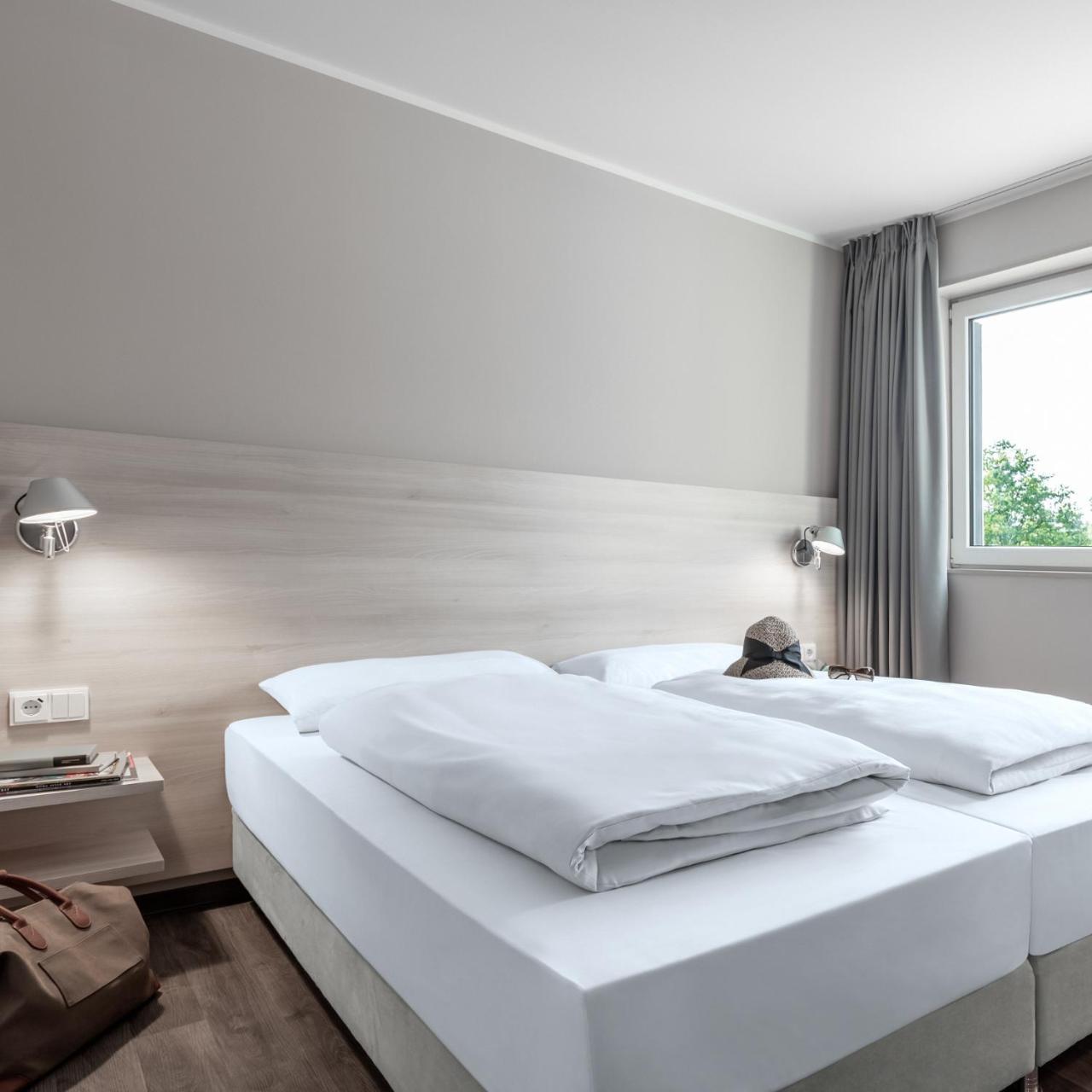 Serways Hotel Lueneburger Heide West Биспинген Экстерьер фото